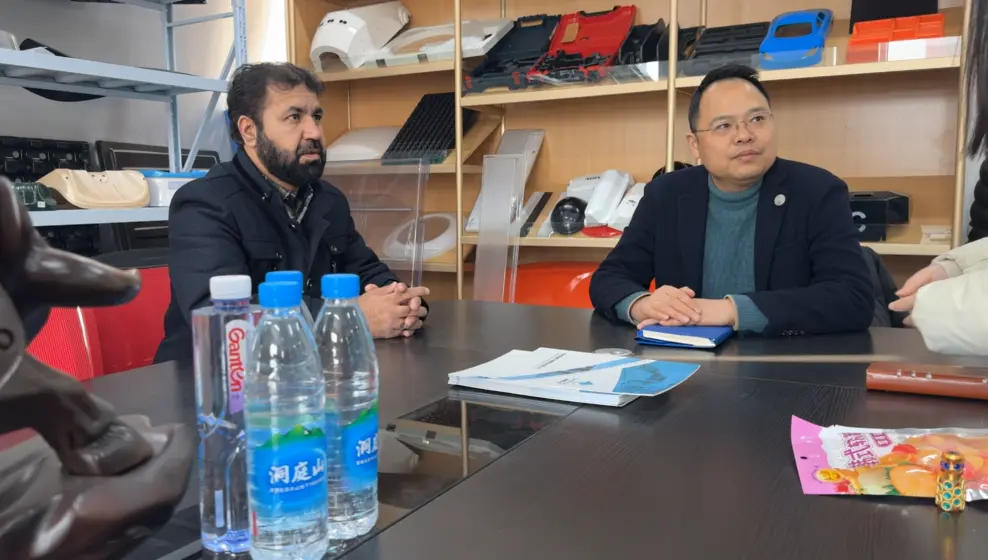 Melalui Tetingkap Kilang, Merentasi Jambatan Proses: Rakan Kongsi Afghan Mend...
